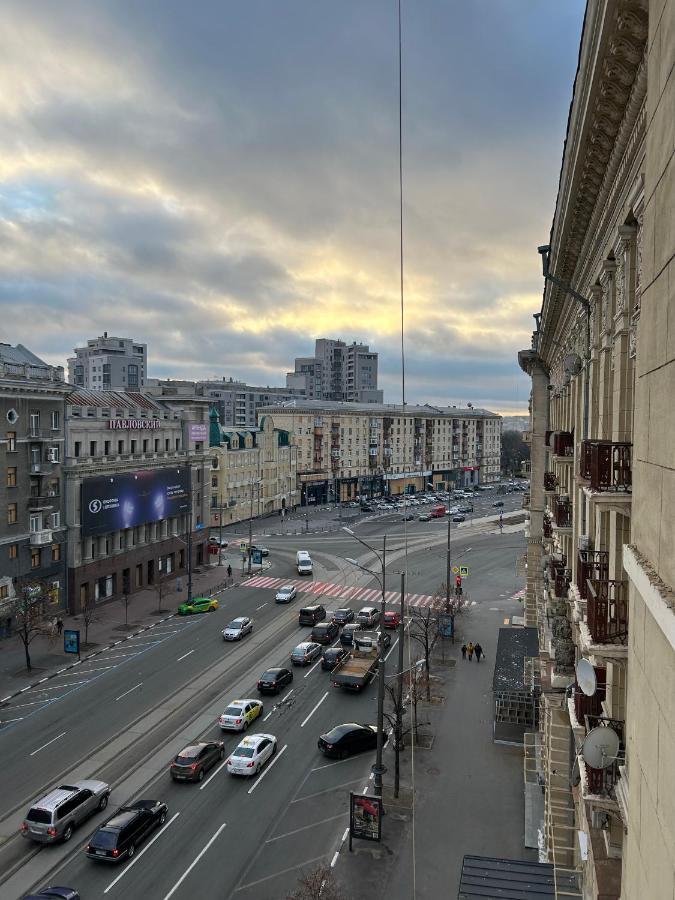 Площадь Павловская Харков Екстериор снимка